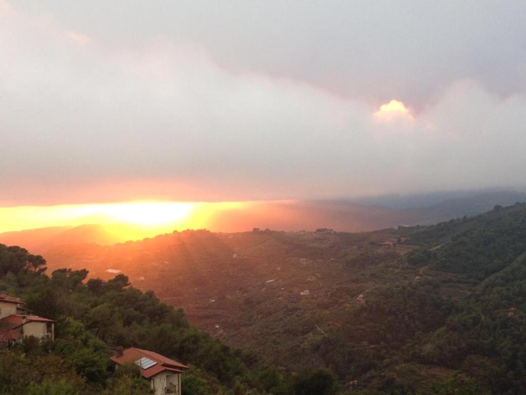 Sunset With View In Seborga Apartment Exterior foto